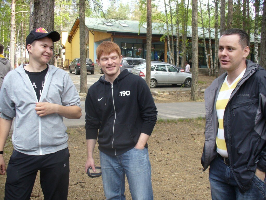Инфотусовка, Руслан Кашаев, Александр Цырюльников, Александр Новиков, июнь 2012.